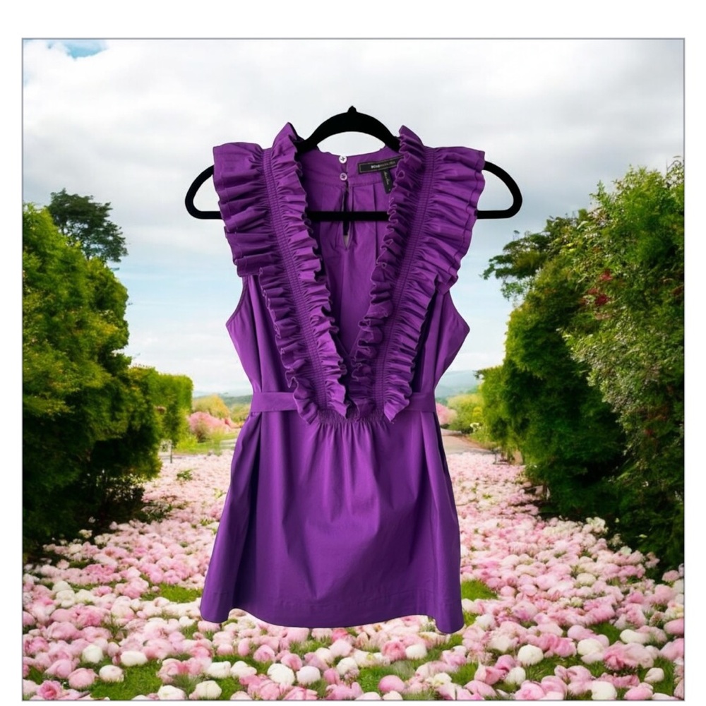 Adorable BCBGMaxAzria Purple Ruffle Sleeveless Blouse-Tie at waist-EUC-Sz S 💜